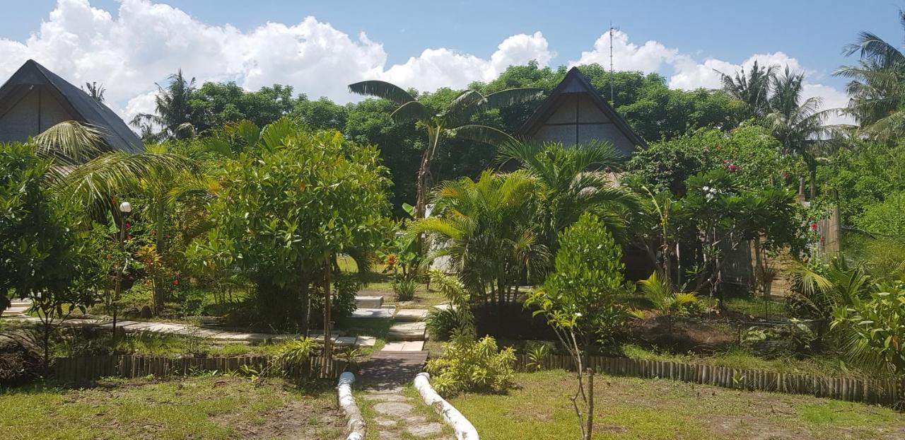 Adeng-Adeng Bungalows Gili Meno Esterno foto